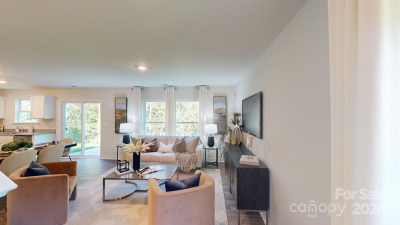 Property image 3 at 2014 10th Street, Hickory, NC 28602