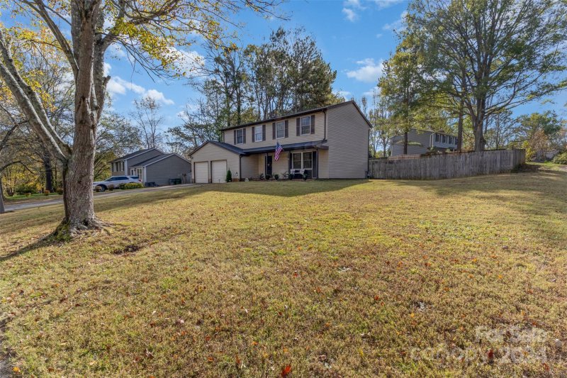 Property image 3 at 6800 Morganford Road, Charlotte, NC 28211