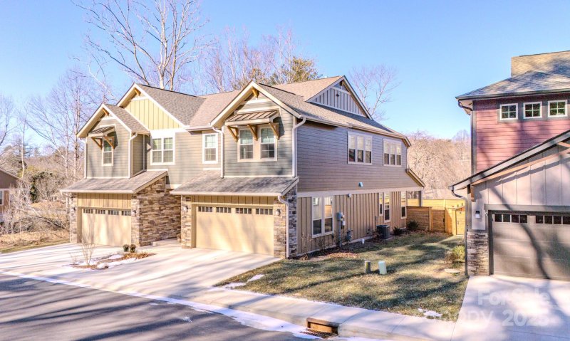 560 Sweet Birch Park Lane