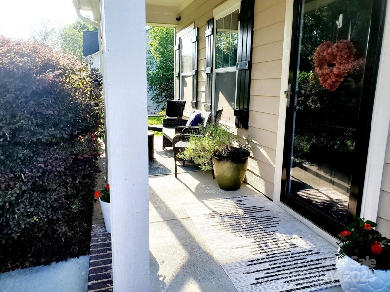 Property image 3 at 13112 Appolinaire Drive, Davidson, NC 28036