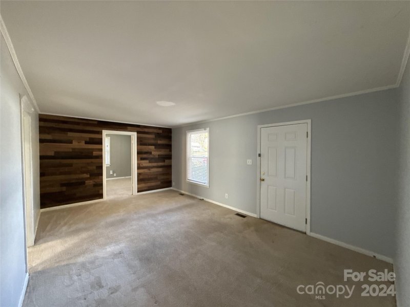 Property image 3 at 2908 Bellaire Drive, Charlotte, NC 28216