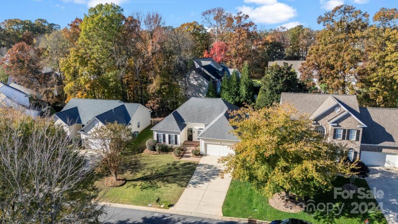 Property image 4 at 9811 Mitchell Glen Drive, Charlotte, NC 28277