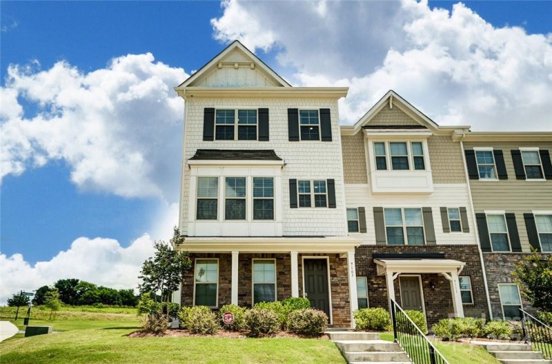 Property image 3 at 9107 Bluefield Street, Charlotte, NC 28273