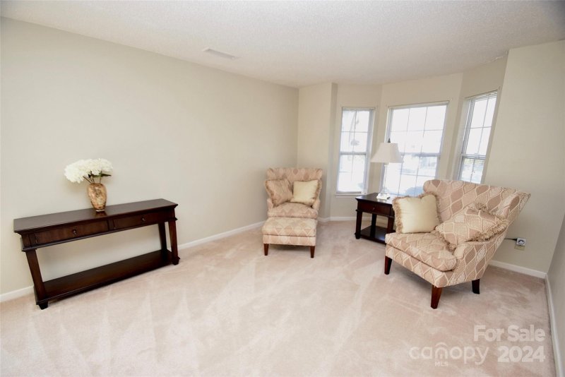 Property image 4 at 6632 Fawn View Drive, Charlotte, NC 28216