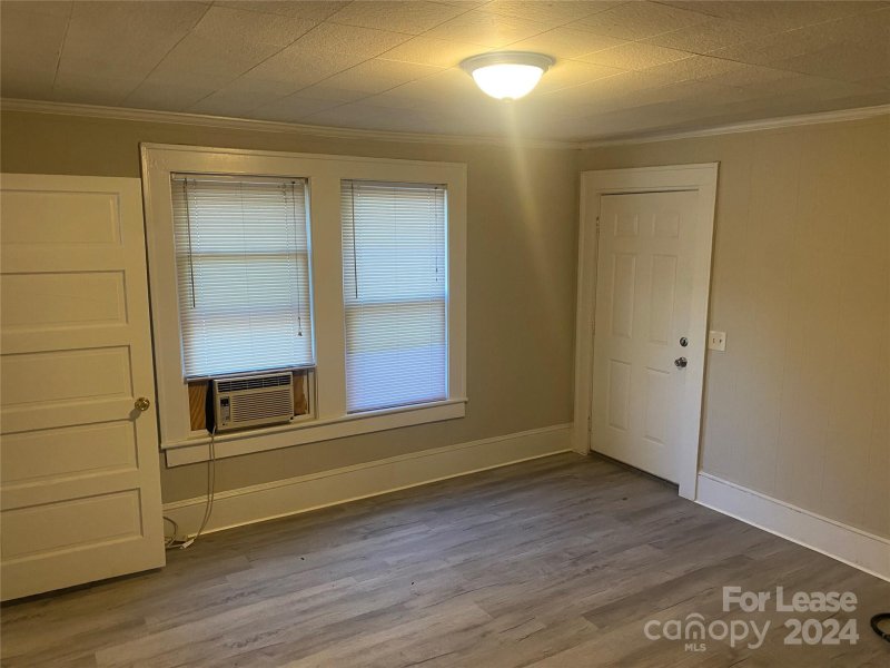 Property image 3 at 2600 Holton Avenue, Charlotte, NC 28208