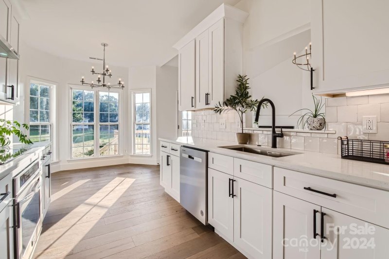 Property image 5 at 14851 Rexford Chase Court, Matthews, NC 28104