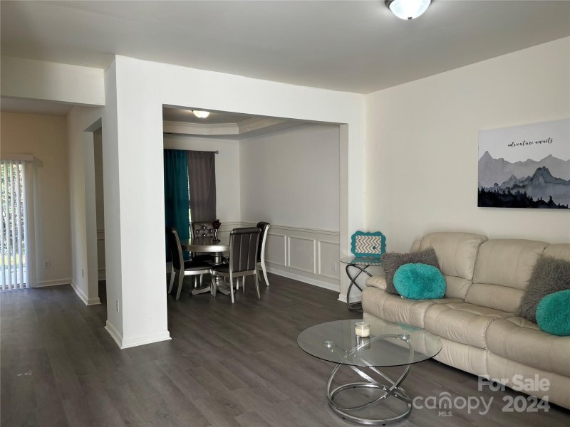 Property image 3 at 2427 Fairstone Avenue, Charlotte, NC 28269