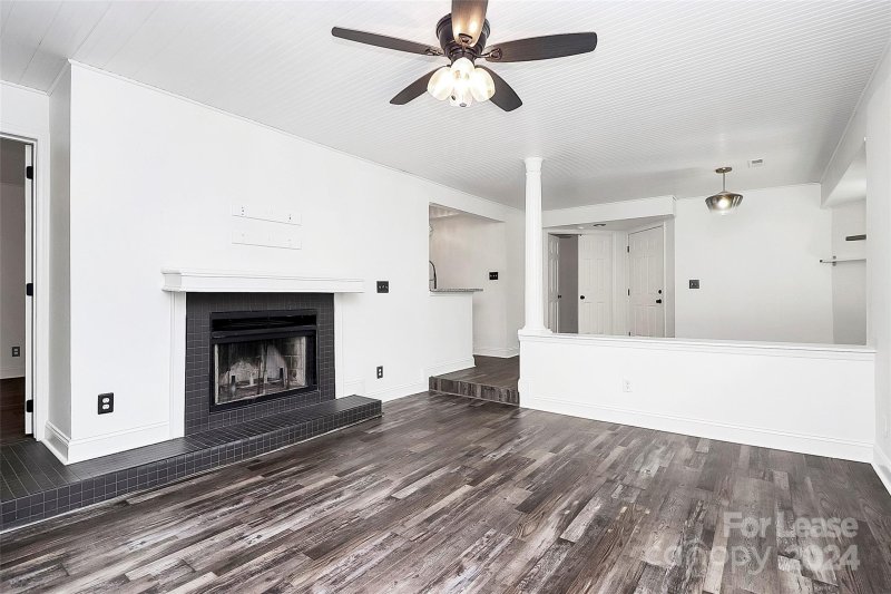 Property image 3 at 1109 E Morehead Street, Charlotte, NC 28204