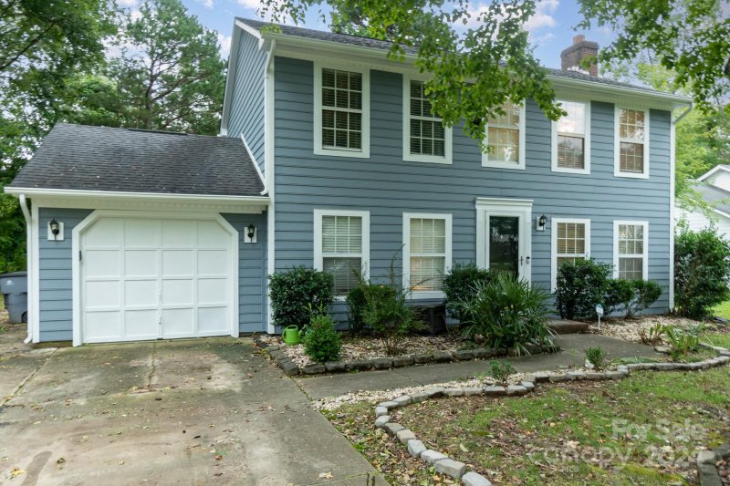 Property image 3 at 1514 Pine Mountain Road, Charlotte, NC 28214