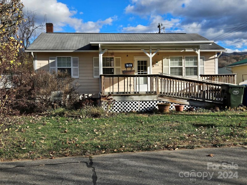 Property image 2 at 254 Westwood Circle, Waynesville, NC 28786