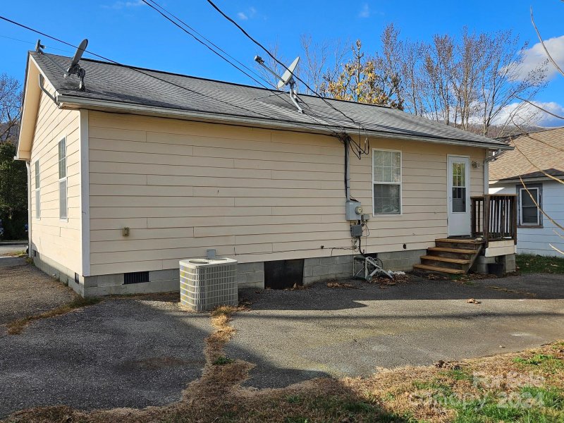 Property image 4 at 254 Westwood Circle, Waynesville, NC 28786