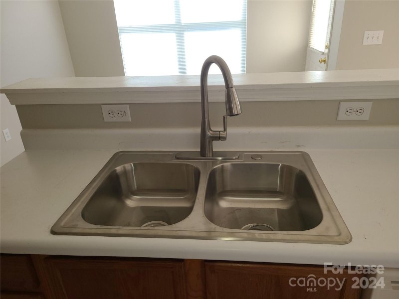 Property image 4 at 8630 Westhope Street, Charlotte, NC 28216