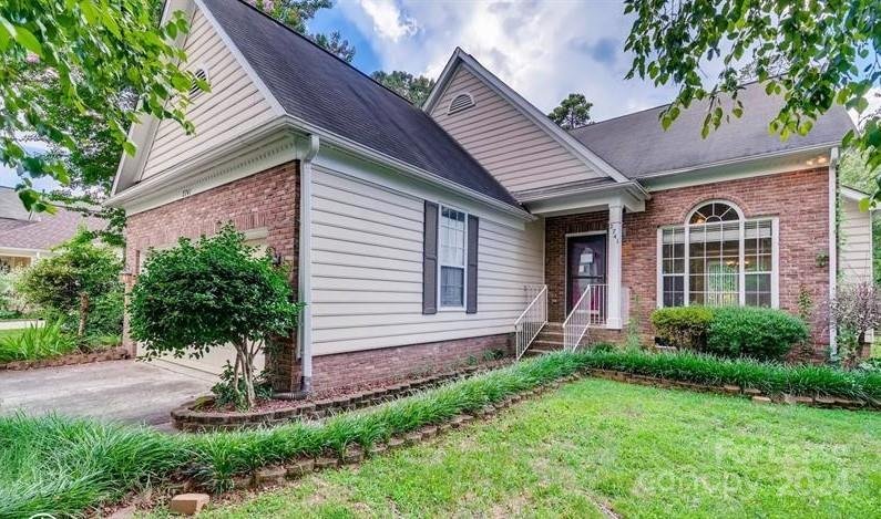 2741 Robyns Glen Drive