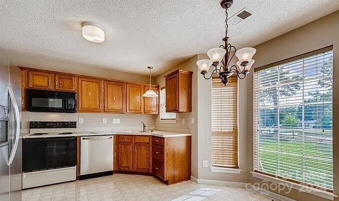 Property image 5 at 2741 Robyns Glen Drive, Charlotte, NC 28269