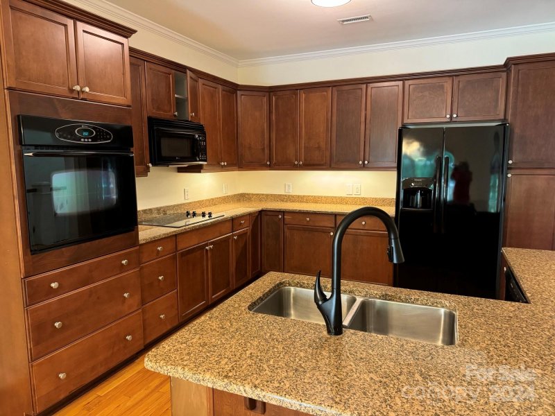 Property image 4 at 4038 Stadler Drive, Conover, NC 28613