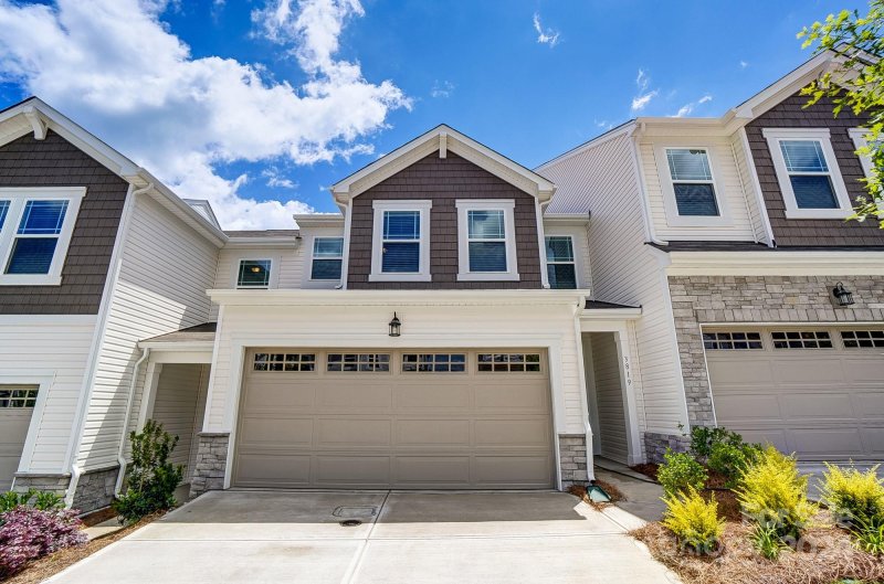14858 Tamarack Drive