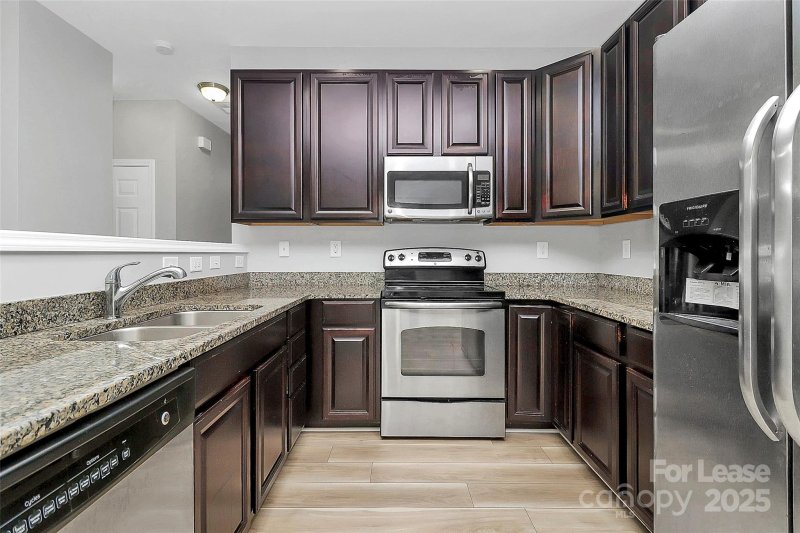 Property image 4 at 14051 Singleleaf Lane, Charlotte, NC 28278