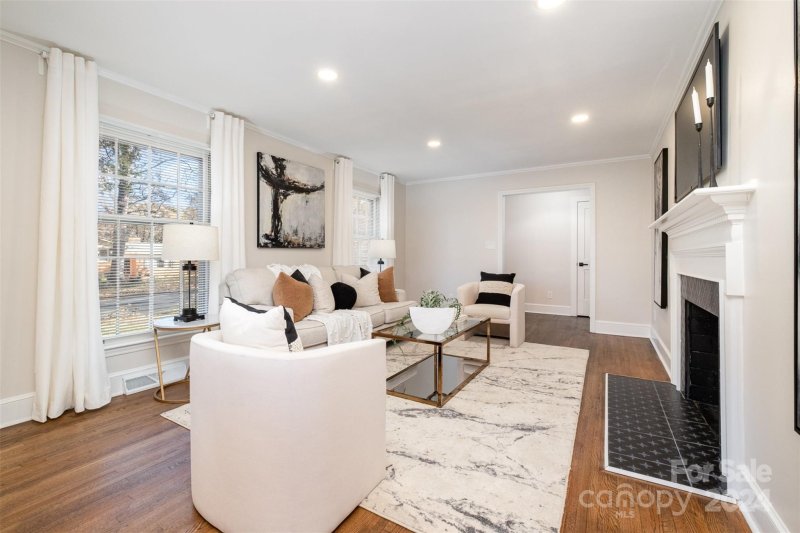 Property image 3 at 1820 Townsend Avenue, Charlotte, NC 28205