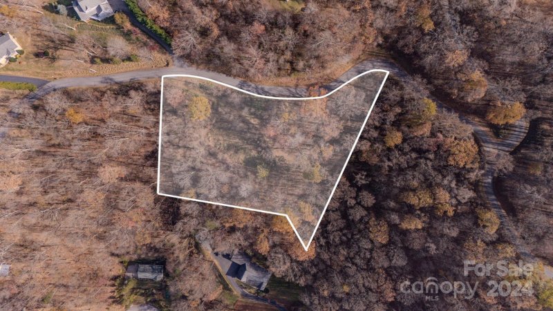 17 Broken Arrow Trail