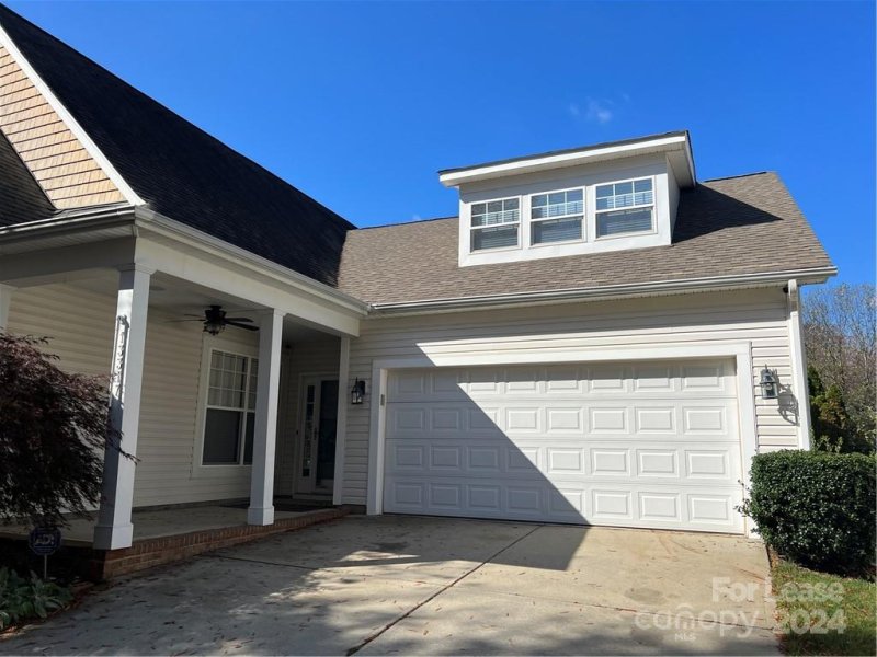 Property image 2 at 13317 Centennial Commons Parkway, Huntersville, NC 28078