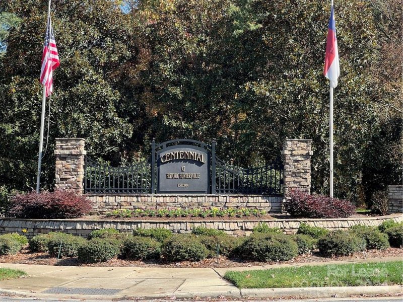 Property image 4 at 13317 Centennial Commons Parkway, Huntersville, NC 28078