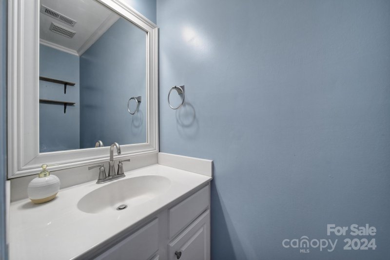 Property image 3 at 13938 Kings Carriage Lane, Charlotte, NC 28278