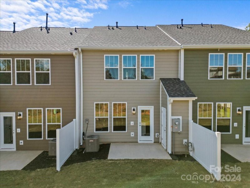 Property image 3 at 264 Tippin Trail, Travelers Rest, SC 29690