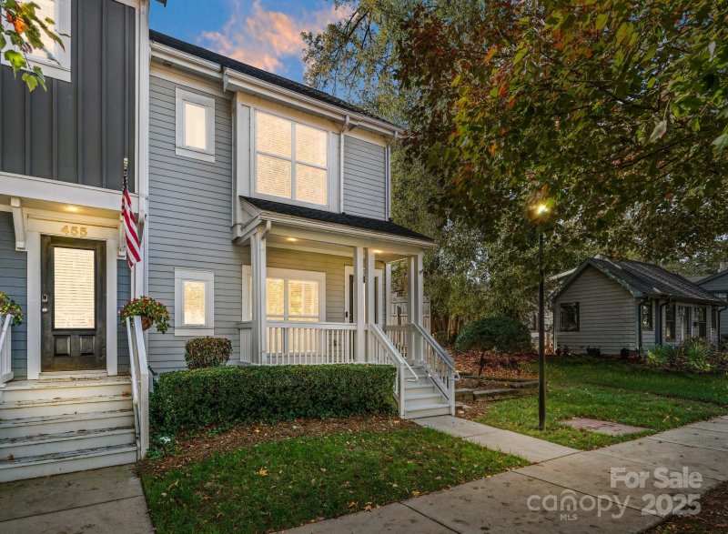 Property image 2 at 459 W Worthington Avenue, Charlotte, NC 28203