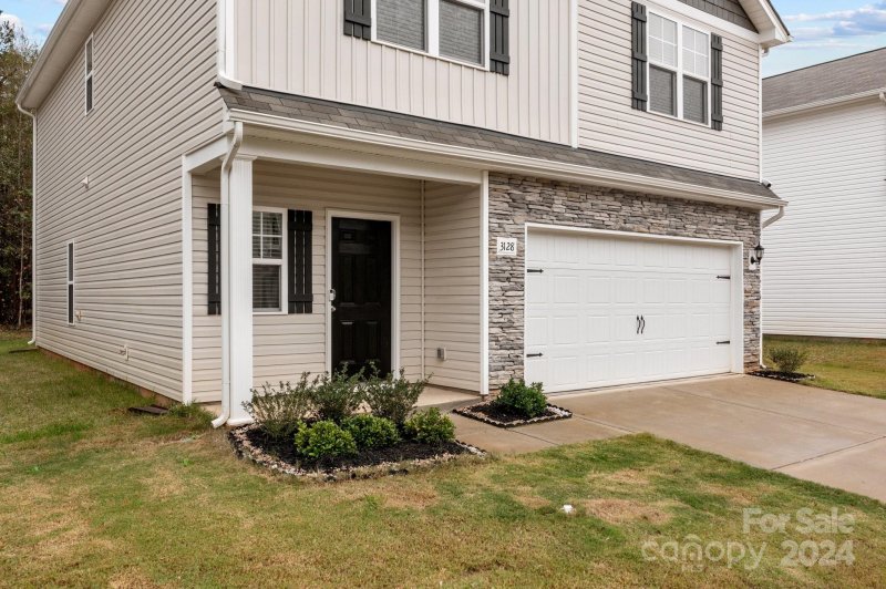 Property image 2 at 3128 Mcgee Hill Drive, Charlotte, NC 28216