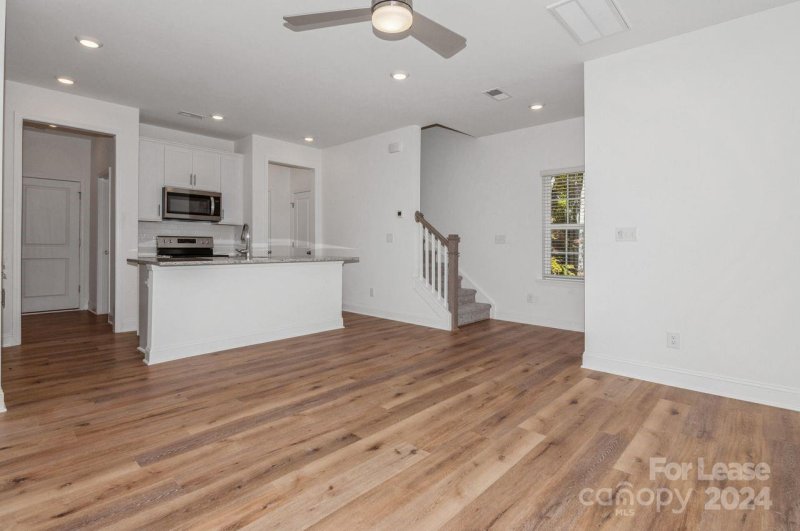 Property image 4 at 4005 Crooked Spruce Court, Matthews, NC 28105