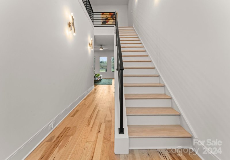 Property image 3 at 3112 Creighton Drive, Charlotte, NC 28205