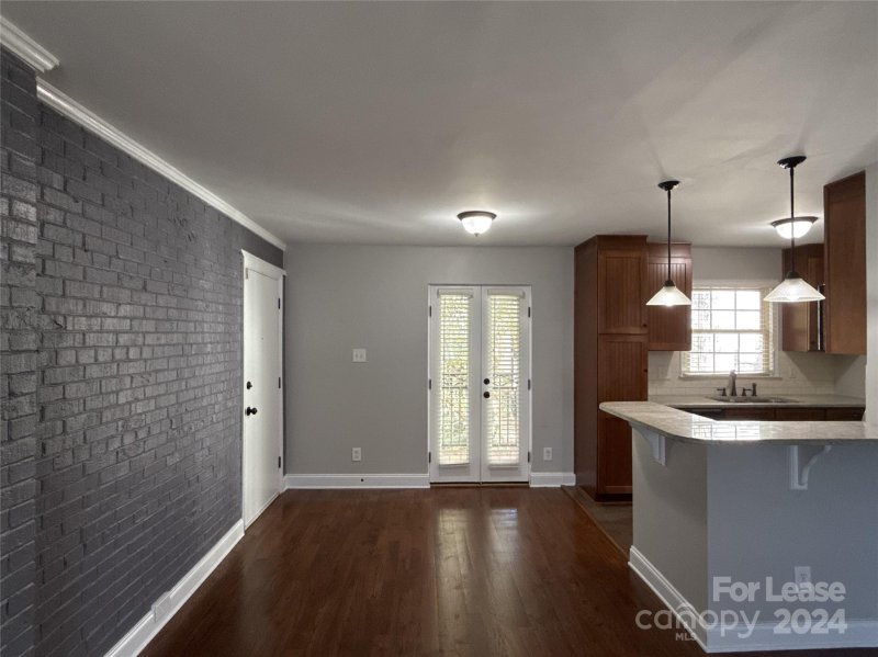 Property image 4 at 4919 Park Road, Charlotte, NC 28209