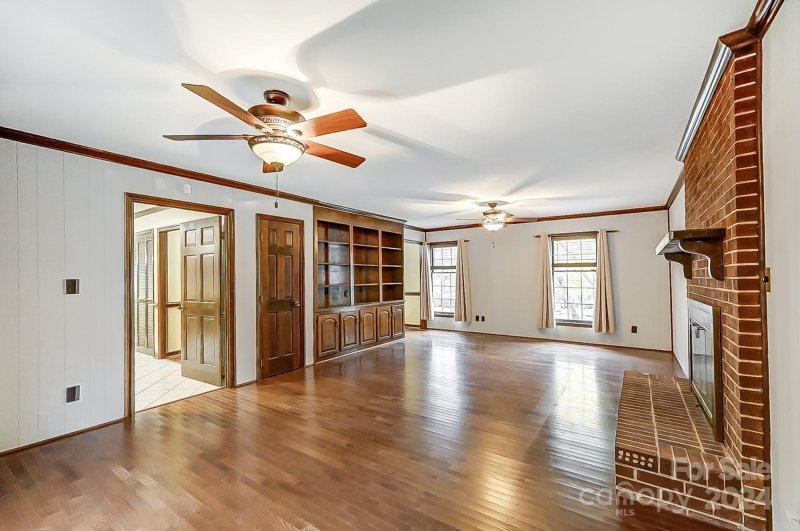 Property image 4 at 7018 Leaves Lane, Charlotte, NC 28213