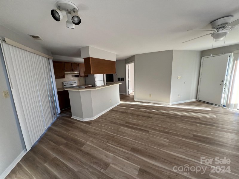 Property image 5 at 8103 Cedar Glen Drive, Charlotte, NC 28212