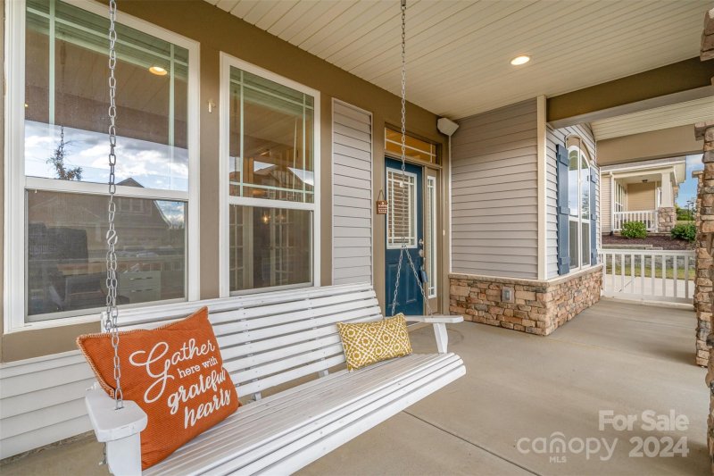 Property image 3 at 10174 Castlebrooke Drive, Concord, NC 28027