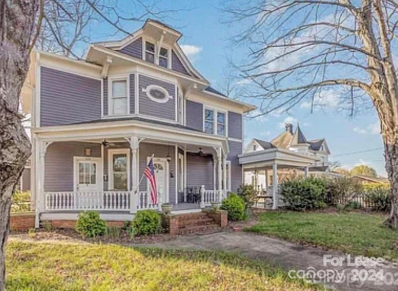 Property image 2 at 328 Davie Avenue, Statesville, NC 28677