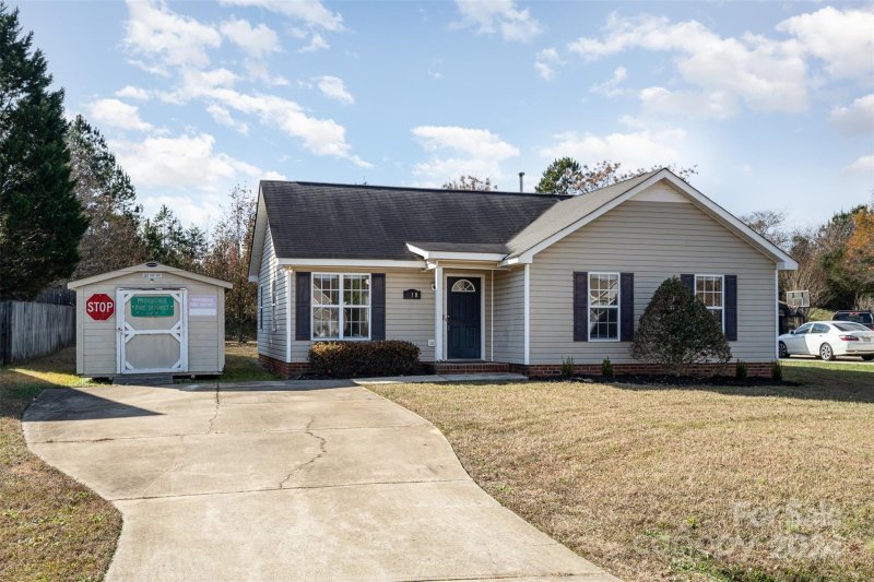 Property image 2 at 618 White Oak Lane, Matthews, NC 28104