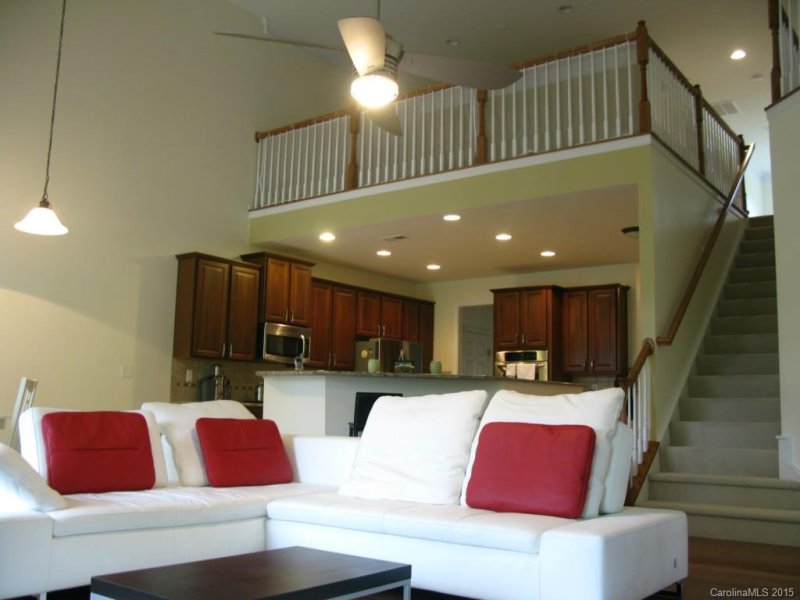 Property image 3 at 720 English Tudor Lane, Charlotte, NC 28211