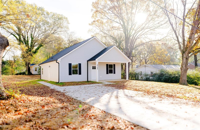 Property image 2 at 2709 Florida Avenue, Kannapolis, NC 28083