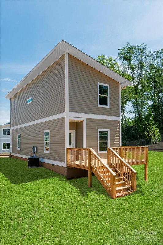 Property image 2 of 223 Cherrywood Way in Belle Meadow, Asheville, NC 28806