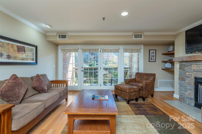 Property image 4 of 303 Bowling Park Road in Residences at Biltmore, Asheville, NC 28803