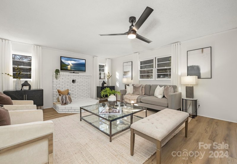 Property image 3 at 507 Kentbrook Drive, Charlotte, NC 28213