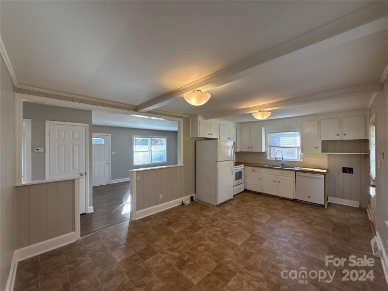 Property image 5 at 1300 Weststone Drive, Charlotte, NC 28208