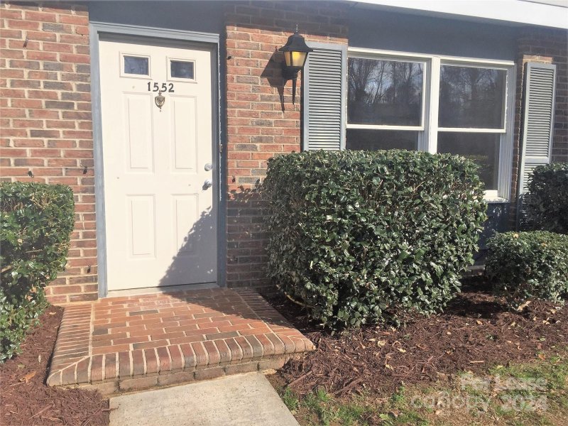 Property image 2 at 1552 Waybridge Lane, Charlotte, NC 28210