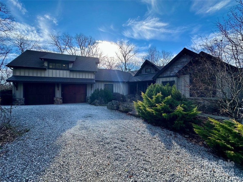 1302 Sitting Rock Trail