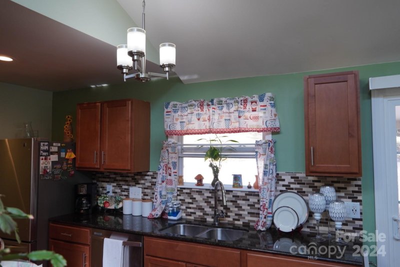 Property image 4 at 8357 Barncliff Road, Charlotte, NC 28227