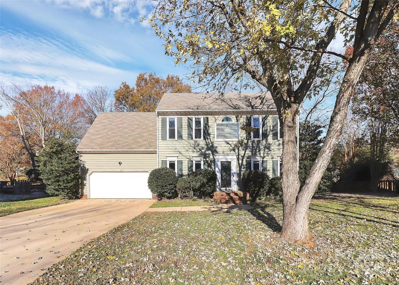 Property image 2 at 9502 Saddle Run Trail, Charlotte, NC 28269