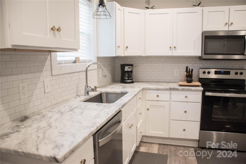 Property image 4 at 736 Jefferson Avenue, Rock Hill, SC 29730