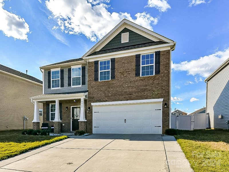 Property image 2 at 4922 Traynor Road, Charlotte, NC 28216