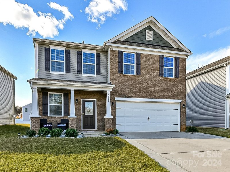 Property image 3 at 4922 Traynor Road, Charlotte, NC 28216